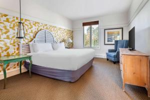 Giường trong phòng chung tại Hilton Grand Vacations Club Tremblant Canada +52 ảnh