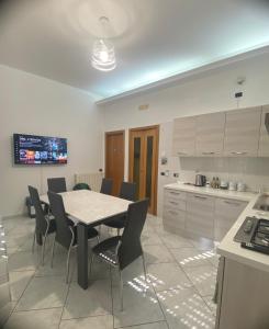 Køkken eller tekøkken på casa vacanze VIVA House Sicily