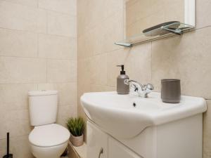 O baie la Kensington Nest Flat