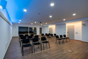 Konferenční prostory v ubytování Sarca Lodge Val Rendena + 37 fotografií