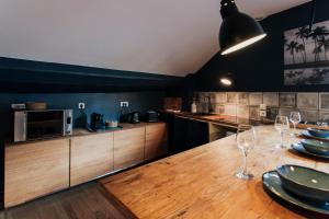 Kuchnia lub aneks kuchenny w obiekcie Loge du Pré Carré - hypercentre