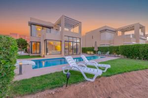Bazén v ubytování Elegant 4BR in Tawila, Gouna. Private Pool, Lagoon nebo v jeho okolí