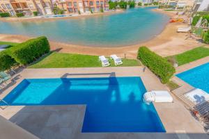 Piscina di Elegant 4BR in Tawila, Gouna. Private Pool, Lagoon o nelle vicinanze