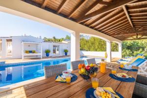 Πισίνα στο ή κοντά στο Villa Saint Michel by Algarve Vacation