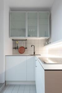 Kép Tranquil designer apartment with 40m2 terrace overlooking Castle of Bratislava szállásáról Pozsonyban a galériában