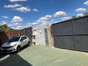 Fotografie z fotogalerie ubytování apto de dos ambientes con aire, estacionamiento wifo etc centrico! a dos cuadras de Plaza Batlle v destinaci Artigas