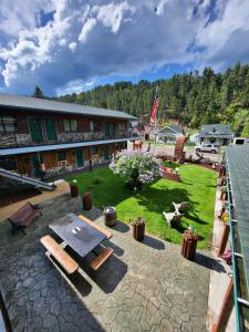 Zahrada ubytování Cedar Wood Inn