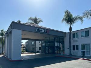 卡森Studio 6 Suites Carson, CA的相册照片