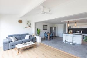 Kuchyň nebo kuchyňský kout v ubytování Baie Nettle Beach Villa 1130