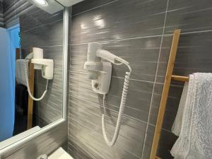 Vannituba majutusasutuses Le Voilier - Studio Moderne Vue Mer Panoramique avec Piscine