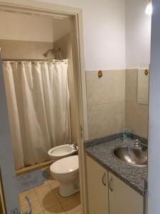 サン・マルティンにあるALMIRANTE BROWN 235 Planta Alta D-2のギャラリーの写真