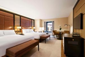 Postel nebo postele na pokoji v ubytování Hilton Budapest + 37 fotografií