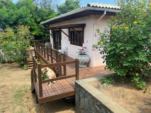 Сад в Suites Amma Noronha