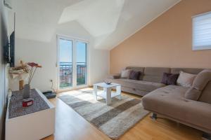Posezení v ubytování Holiday house with a parking space Zadar - 11744
