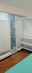 Ένα ή περισσότερα κρεβάτια σε δωμάτιο στο KS RESIDENCES