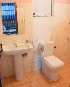 Koupelna v ubytování Maharagama Shehan Hotel