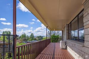 ハミルトンにあるSpacious with fabulous views overlooking the cityのギャラリーの写真 +23枚の写真