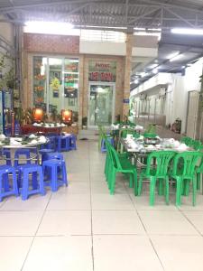 Restorāns vai citas vietas, kur ieturēt maltīti, naktsmītnē Nhà Nghỉ Tiến Phúc 1