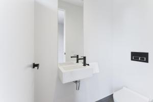 Gallery image of Boutique Stays - Murrumbeena Place 1 in Carnegie