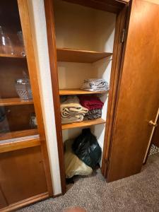 皮阿拉普Hidden Gem! Spacious, Private, and Convenient Units Off River Road in Puyallup的相册照片
