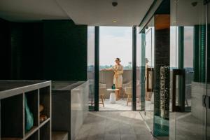 Astina Suites, Penrith的阳台或露台