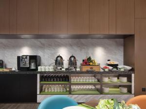 Imagen de la galería de Hampton by Hilton Shenzhen Bao'an Airport, en Shenzhen