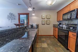 Gallery image of 506 Village Condo Steps to Gondola in Mammoth Lakes