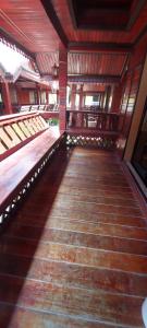 Foto da galeria de Phi Phi Sand Sea View Resort em Phi Phi Don