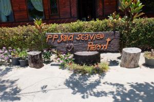 Foto da galeria de Phi Phi Sand Sea View Resort em Phi Phi Don