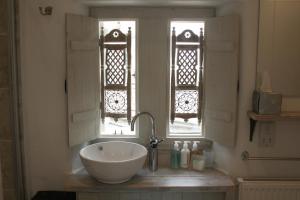 A bathroom at The Pinfold 