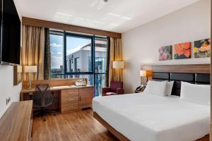 Posteľ alebo postele v izbe v ubytovaní Hilton Garden Inn Sevilla
