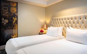 Cama ou camas em um quarto em Park Plaza London Riverbank
