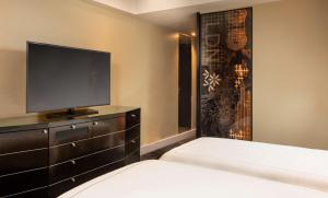 Cama ou camas em um quarto em Park Plaza London Riverbank
