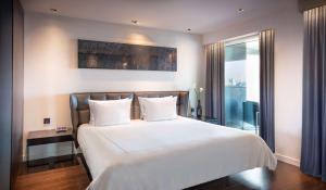 Cama ou camas em um quarto em Park Plaza London Riverbank