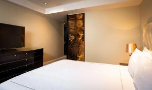 Cama ou camas em um quarto em Park Plaza London Riverbank