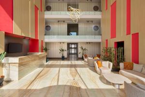 Posezení v ubytování Ramada by Wyndham Cesme