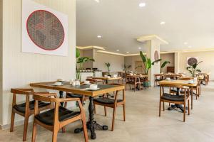 Restaurace v ubytování Ramada by Wyndham Cesme