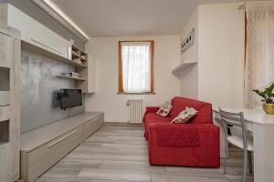 Posezení v ubytování Bomboniera Milano zona RHO FIERA - Bilocale 70mq + 36 fotografií