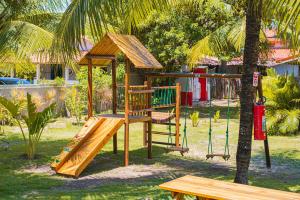 Parquinho infantil em Pousada Privê Pontal de Maracaípe