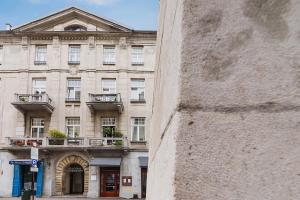 Budova, kde se aparthotel nachází