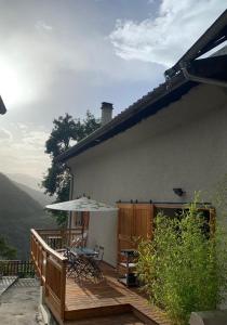 Nespecifikovaný výhled na hory nebo výhled na hory při pohledu z apartmánu
