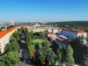Nespecifikovaný výhled na destinaci Praha nebo výhled na město při pohledu z hotelu