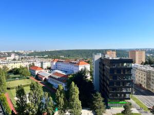 Nespecifikovaný výhled na destinaci Praha nebo výhled na město při pohledu z hotelu