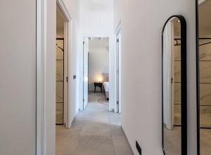Krevet ili kreveti u jedinici u okviru objekta The Wave - Excellently located Penthouse with pool