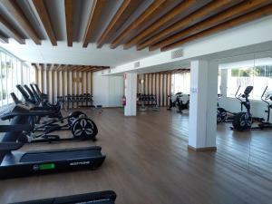 Fitness centrum a/nebo fitness zařízení v ubytování Sunset Waves excellent apartment Benidorm