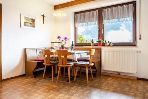 Fotografie z fotogalerie ubytování Ferienwohnung Gatscherhof v destinaci Luson + 12 fotografií