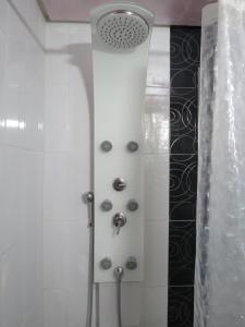 Beautiful appartment with a glorious sea view的一间浴室