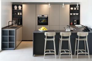 A kitchen or kitchenette at Meravilla