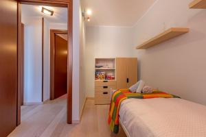 Letto o letti in una camera di [Como-Blevio] Suite lake view + private garage