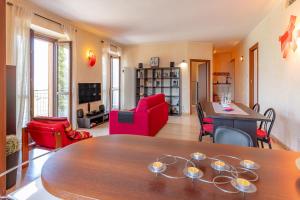 Area soggiorno di [Como-Blevio] Suite lake view + private garage